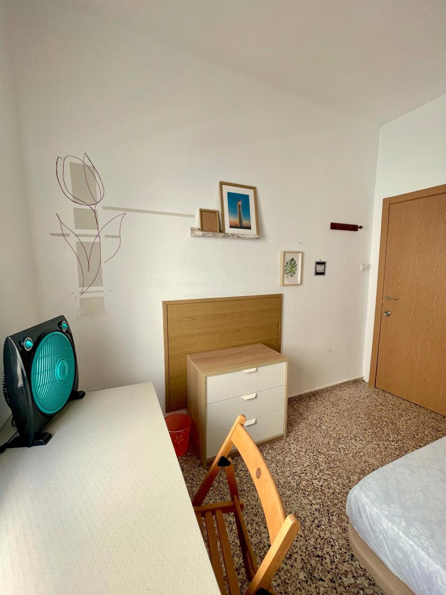 Rosa De Los Vientos: Estudios Cádiz Habitación foto