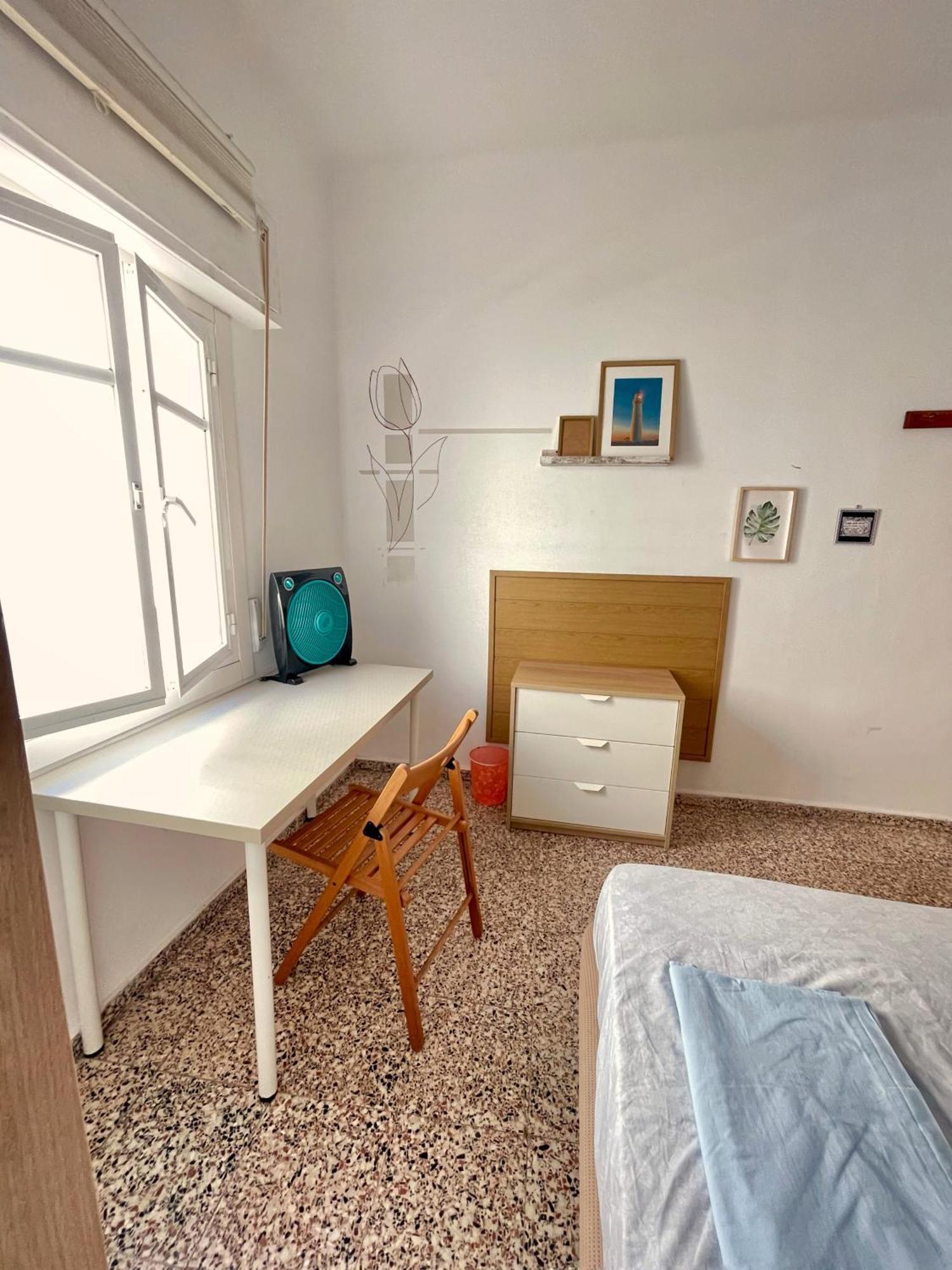 Rosa De Los Vientos: Estudios Cádiz Habitación foto